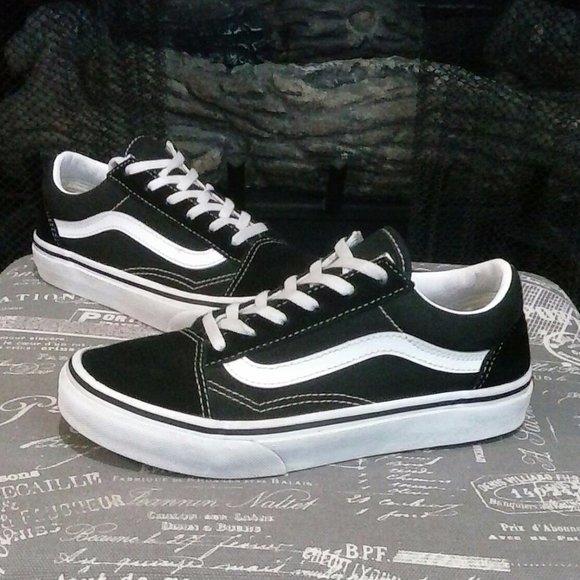 Vans Other - Vans Off The Wall Sneakers